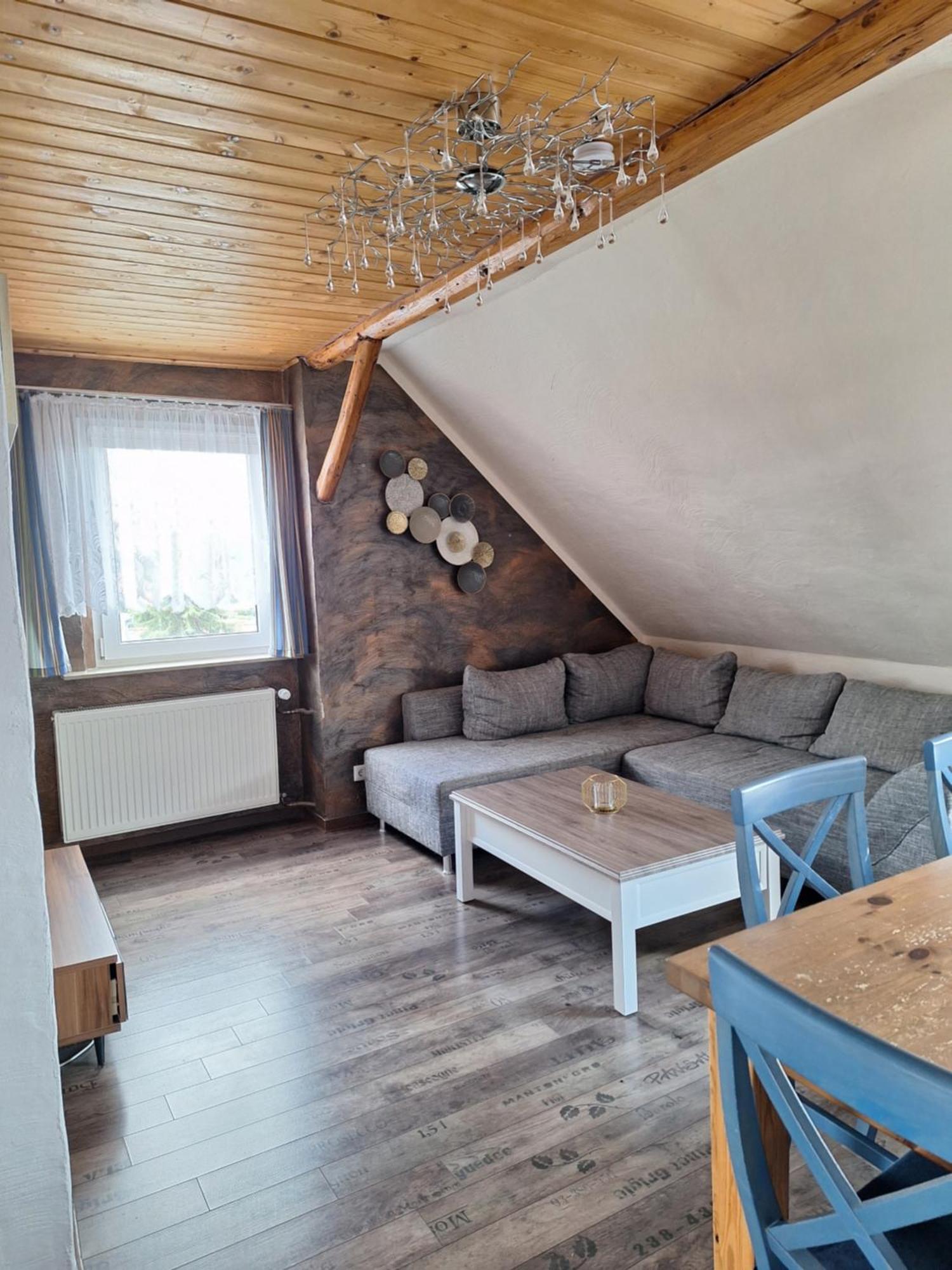 Gaststaette Und Pension Zur Schiene Merseburg Exterior foto