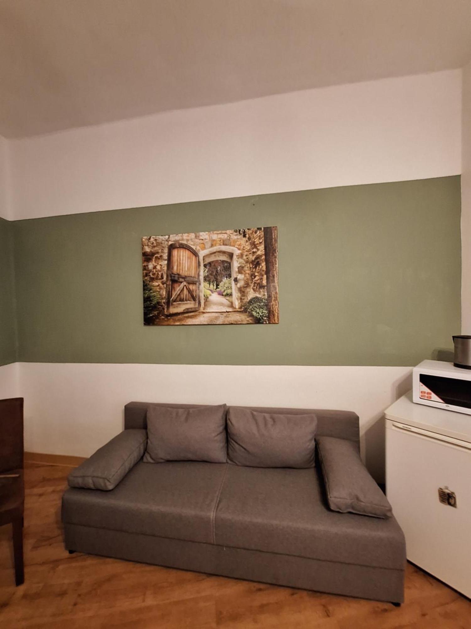 Gaststaette Und Pension Zur Schiene Merseburg Quarto foto